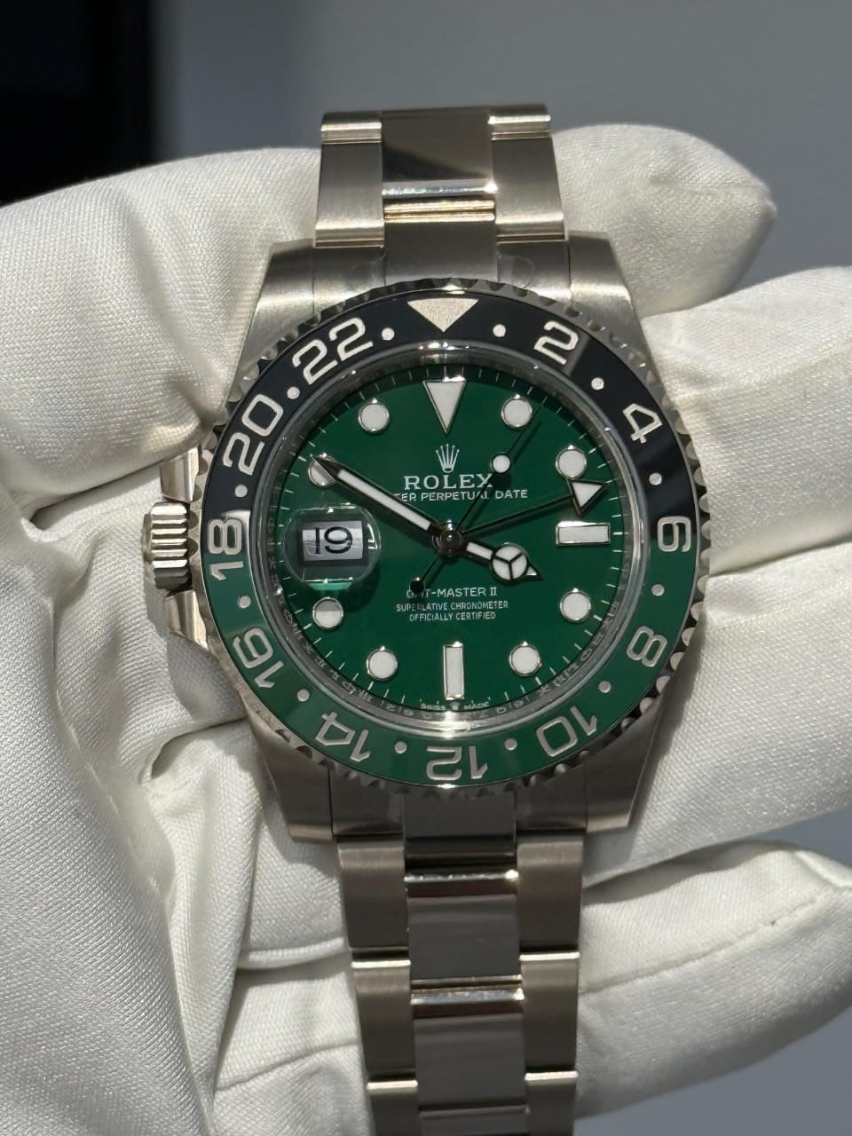 Rolex GMT-Master II "Sprite" 40mm Green Ceramic Dial Cerachrom Bezel Oyster Bracelet - 126729VTNR | 2025 Model
